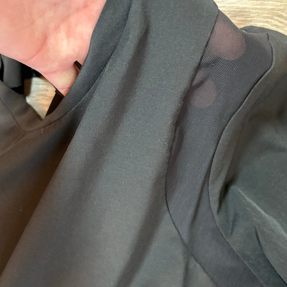 The North Face Flight Series Black Running Top Mesh Vent Women’s Small - Picture 3 of 7